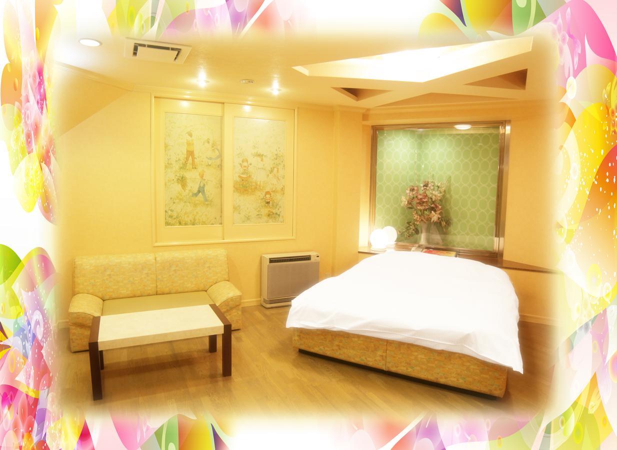 Kyoto Hotel Crown (Adults Only) Zewnętrze zdjęcie