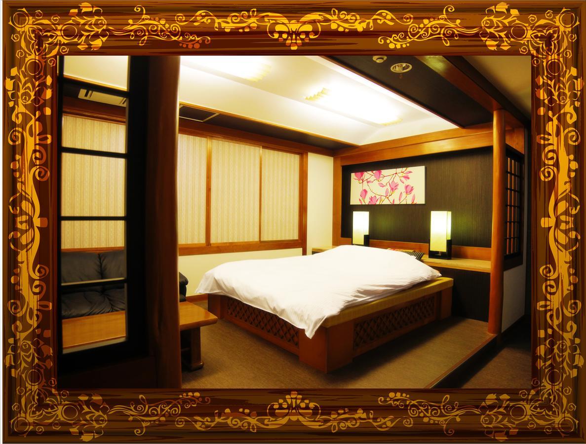 Kyoto Hotel Crown (Adults Only) Zewnętrze zdjęcie